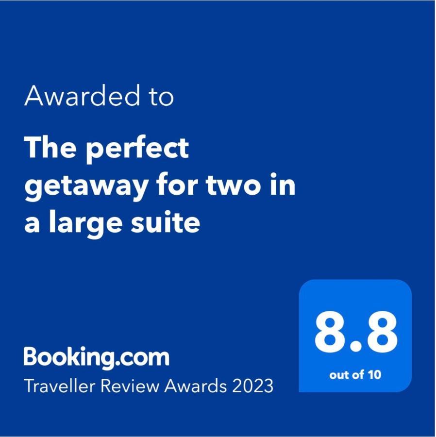 The Perfect Getaway For Two In A Large Suite วังกานุย ภายนอก รูปภาพ